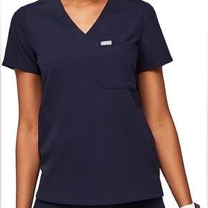 2 FIGS Scrubs Top | Technical Collection